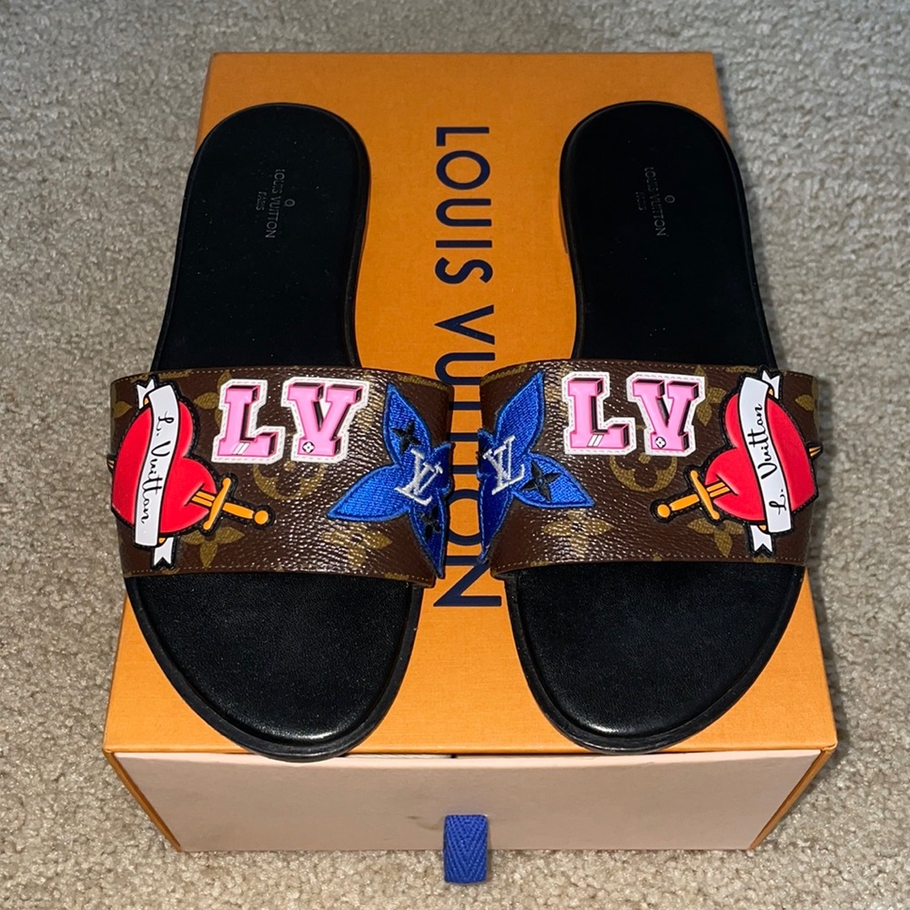 LOUIS VUITTON heart slides